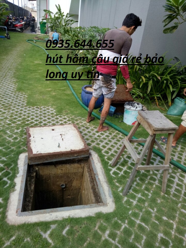 Hút hầm cầu quận Tân Phú  0906.778.400 